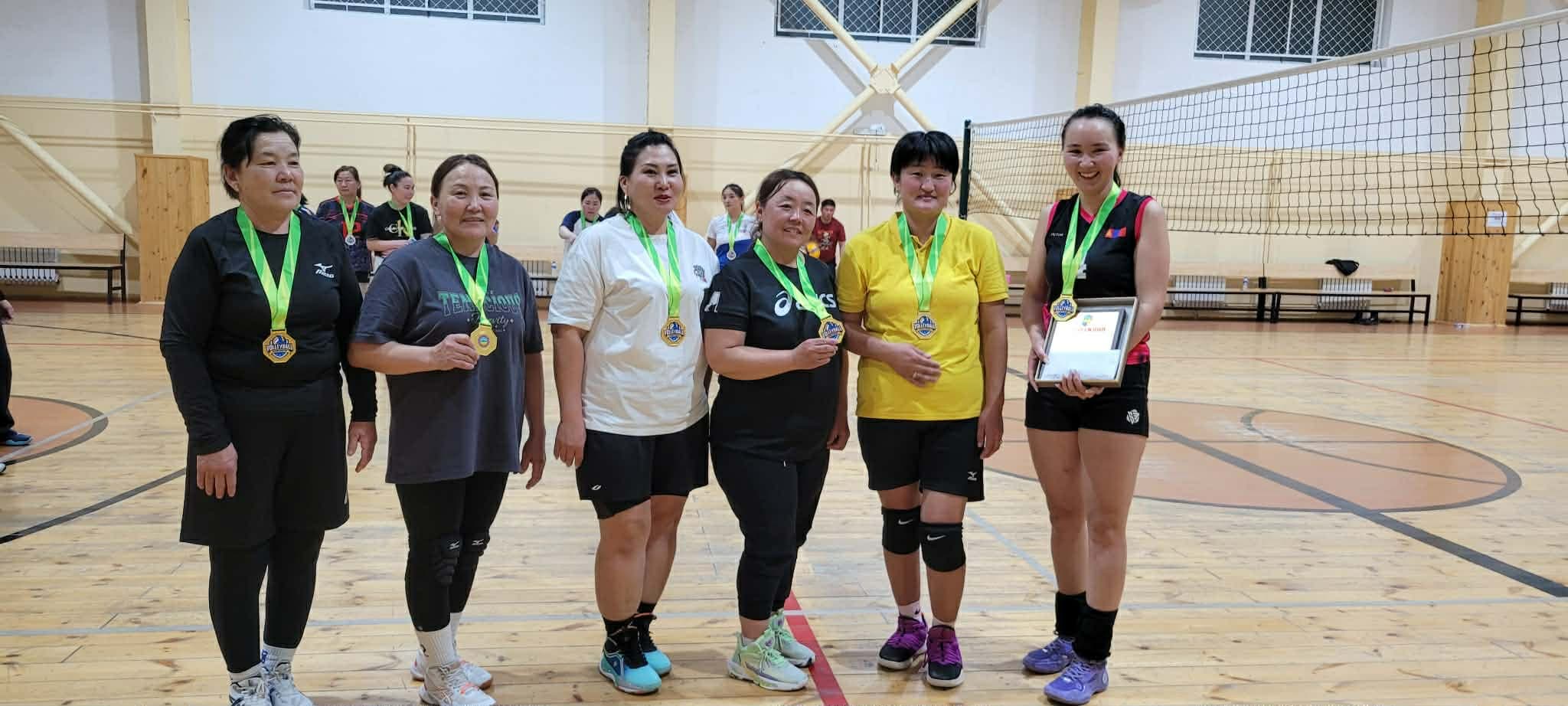 ЭМЭГТЭЙЧҮҮДИЙН ЭРХИЙГ ХАМГААЛАХ ӨДӨРТ ЗОРИУЛСАН ВОЛЕЙБОЛЫН ТЭМЦЭЭН